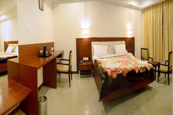 Hotel Raya'S Grand Kumbakonam Exterior foto